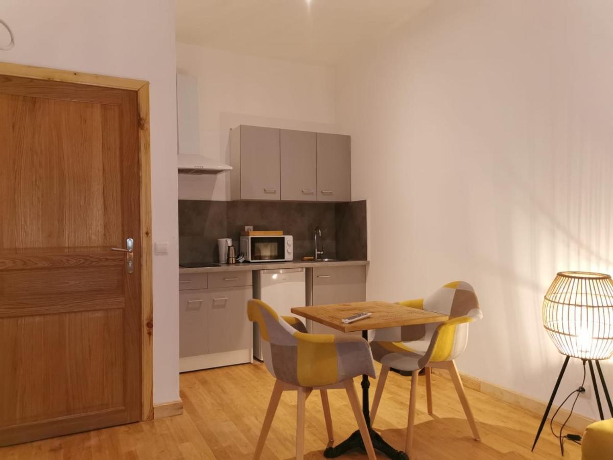 Centre Confolens Studios Renoves Екстер'єр фото