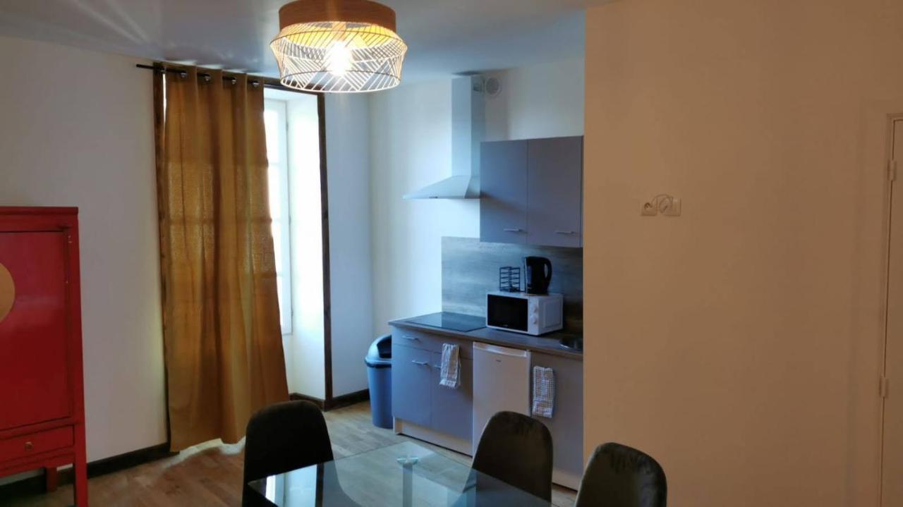 Centre Confolens Studios Renoves Екстер'єр фото