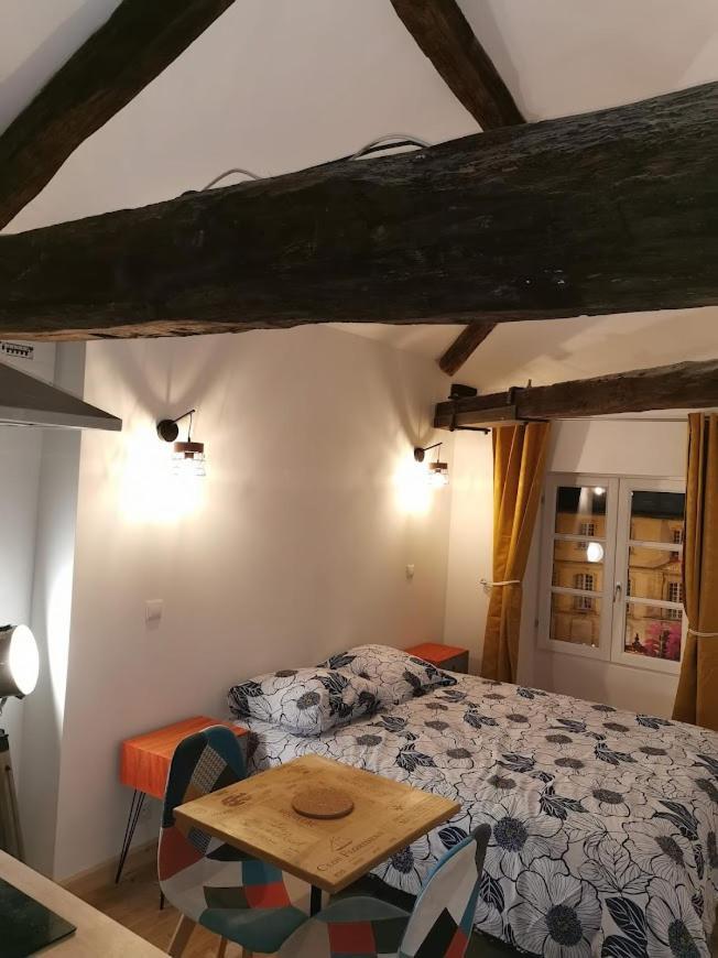 Centre Confolens Studios Renoves Екстер'єр фото