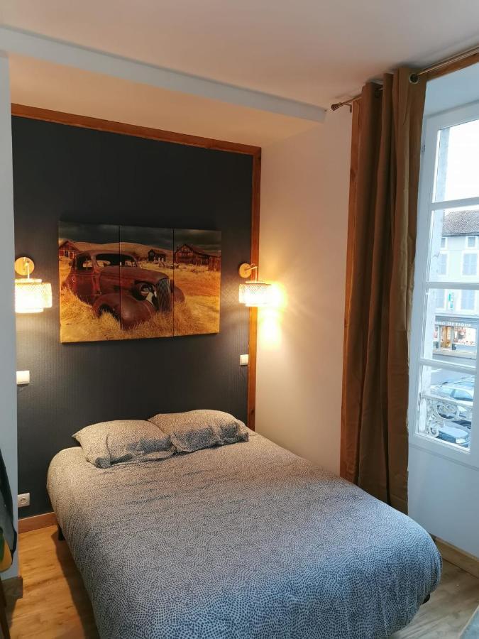 Centre Confolens Studios Renoves Екстер'єр фото